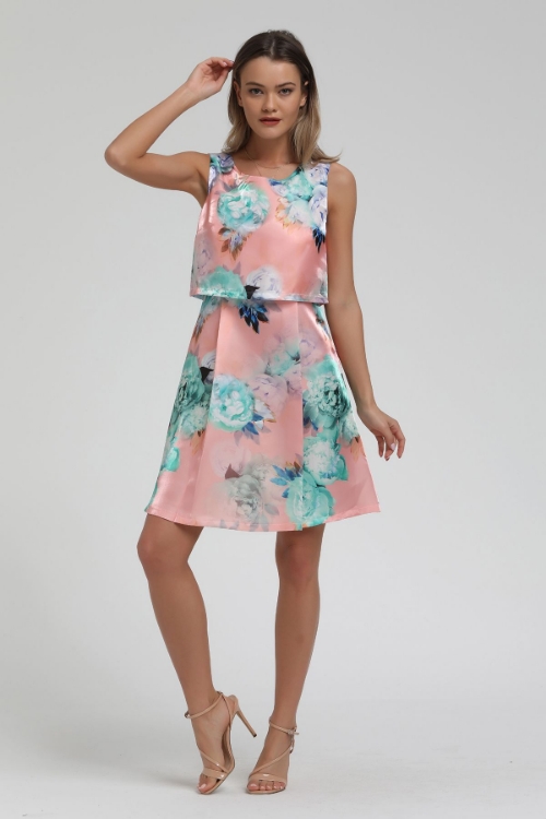 Picture of Woman Pink flower Patterned Sleevless Midi Dress