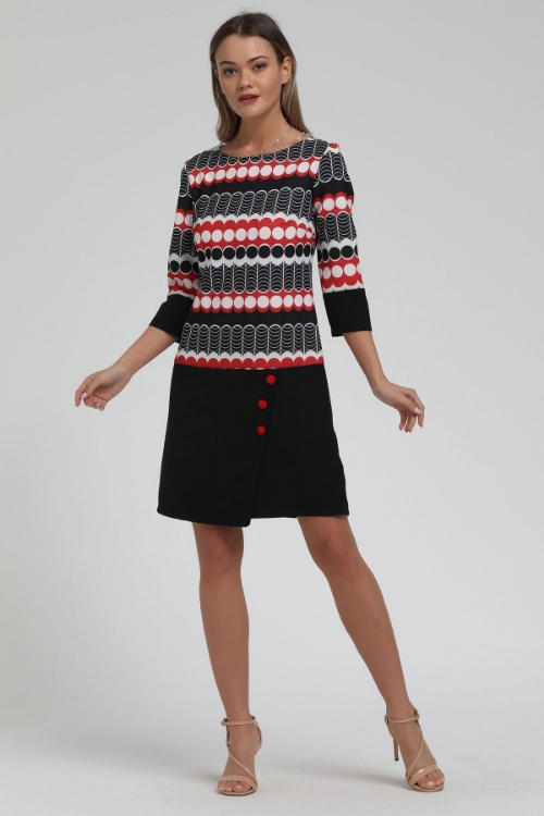 Picture of Woman Red Geometric Patterned Dress