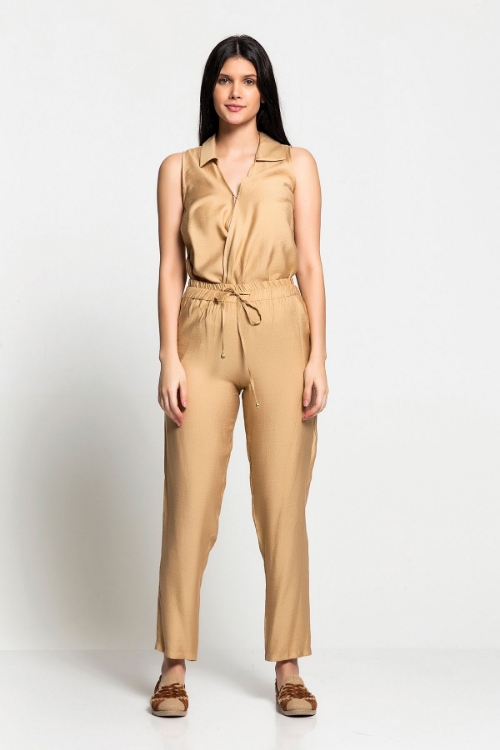 Picture of Woman Beige Linen Trousers