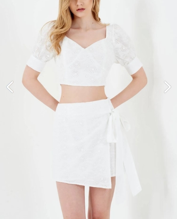 Kadın Beyaz V Yaka Mini Etek Crop Bluz Takım resmi