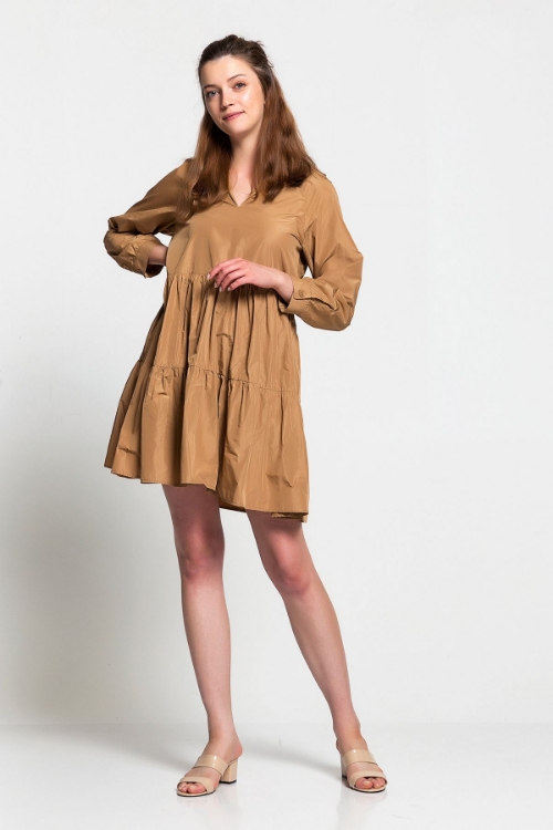 Picture of Woman Brown Summery Dress