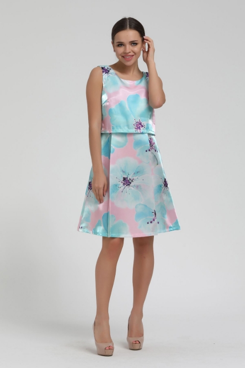 Picture of Woman Blue flower Patterned Sleevless Midi Dress