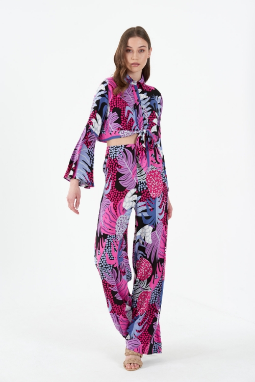 Picture of Woman Purple Loose Cut Patterned Viscose Trousers