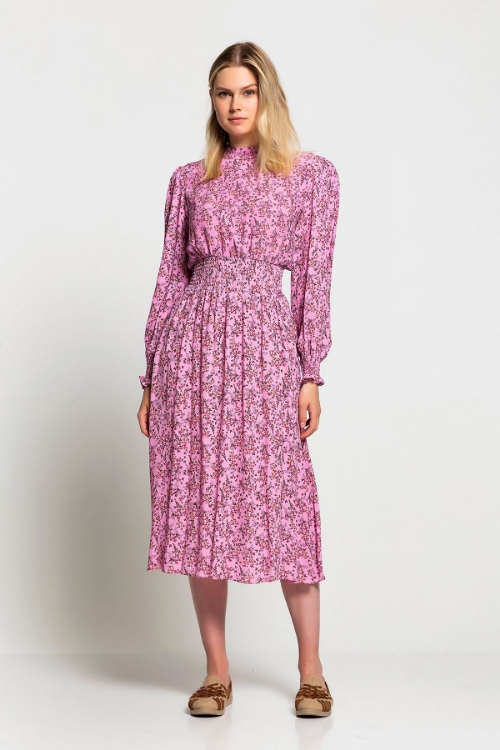Picture of Woman Pink flower Patterned Midi Dress