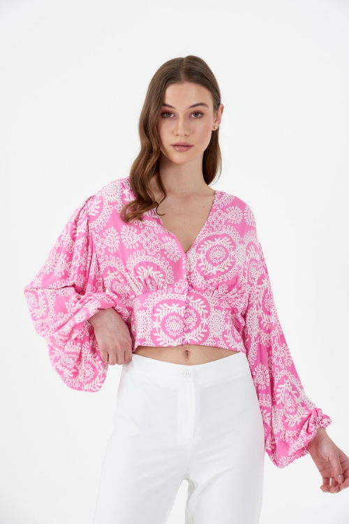 Picture of Woman Pink V Neck Balon Sleeve Crop Blouse