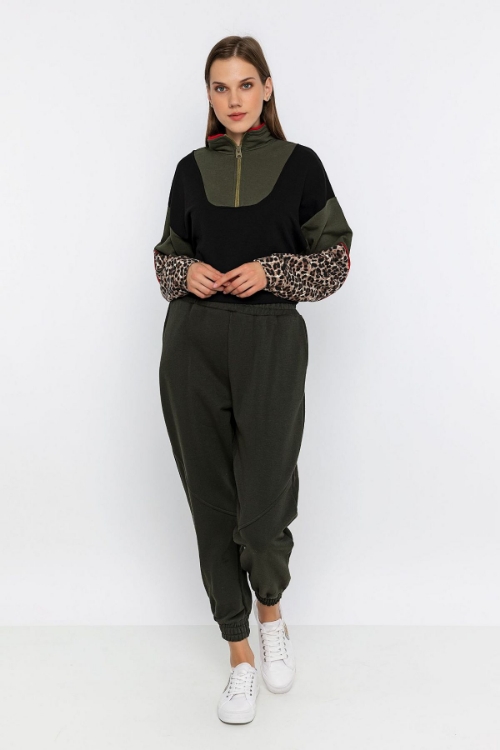 Picture of Woman Khaki Leopard Patterned Zipped Tracksuit Suit